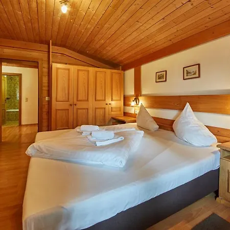 Landhaus Ellmau By Holidayflats24 * Saalbach-Hinterglemm
